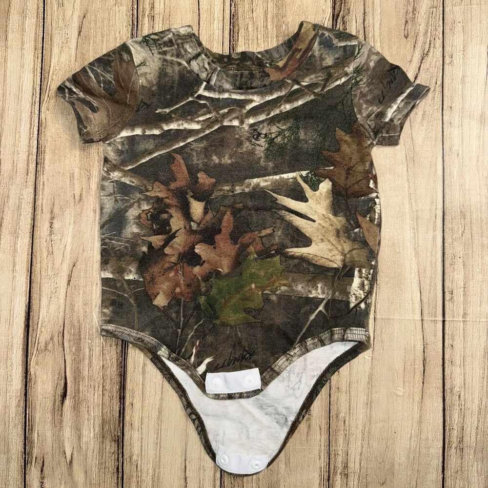 Bass Pro Shops Infant Size 6 Months Camouflage One Piece Camo Bodysuit